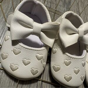 Charming White Baby Shoes with Bow